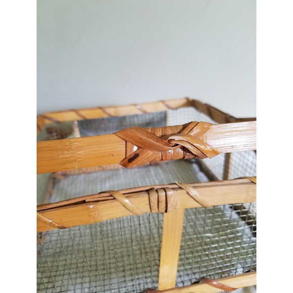 Vintage Wire and Wood Vegetable Basket with Handle "Assorted Seeds Vegetable" - Picture 6 of 10